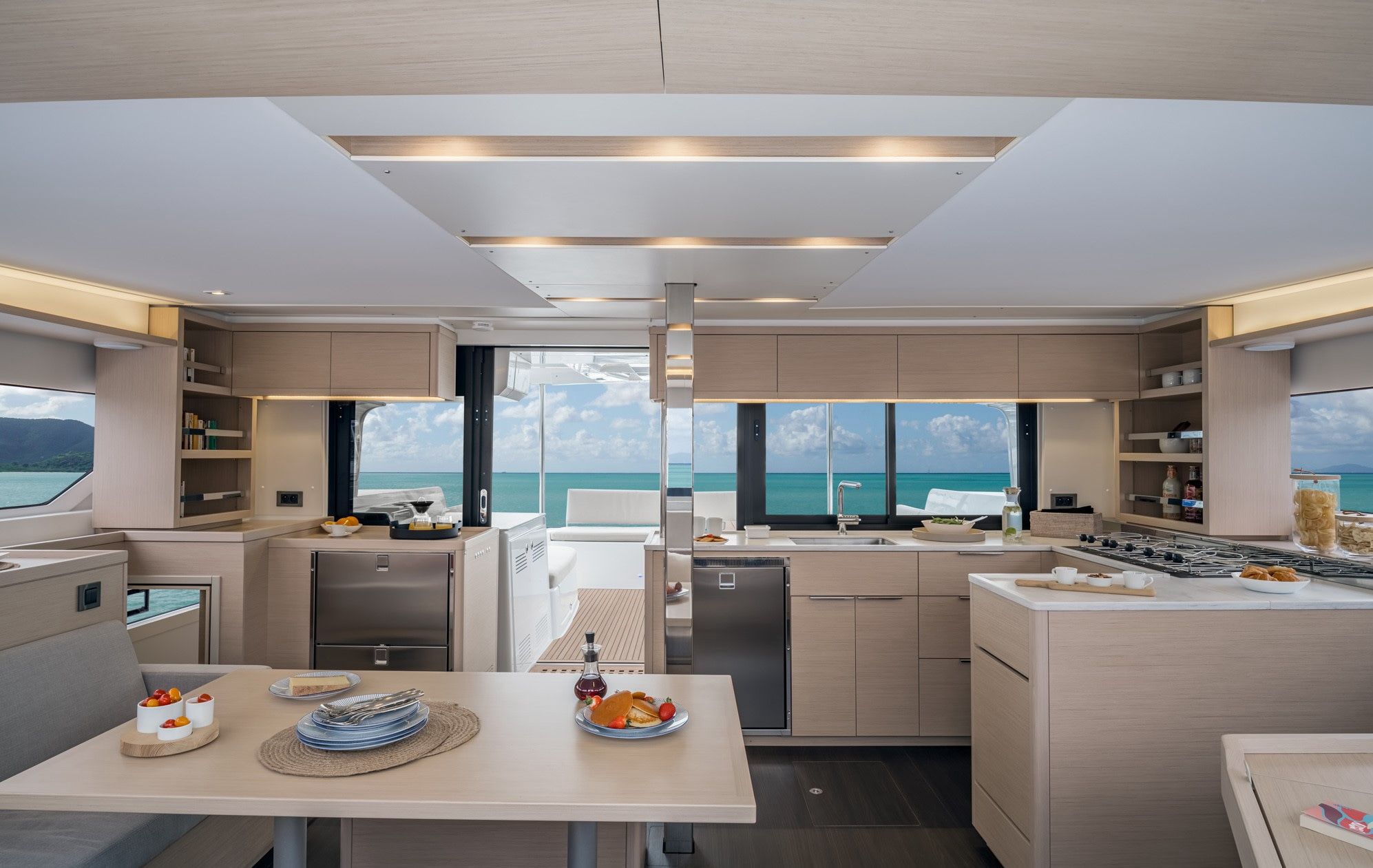 Yacht 2